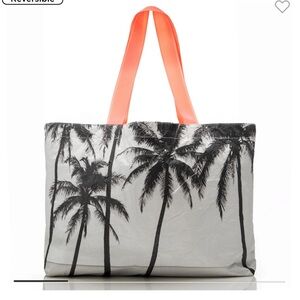 NWT ALOHA Collection Holo Holo Bag